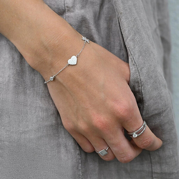 Zamilovaný stříbrný náramek s přívěsky 13017.1