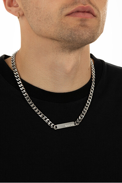 Eine zeitlose Halskette aus Stahl X Logo JUXN03005JWSTT/U