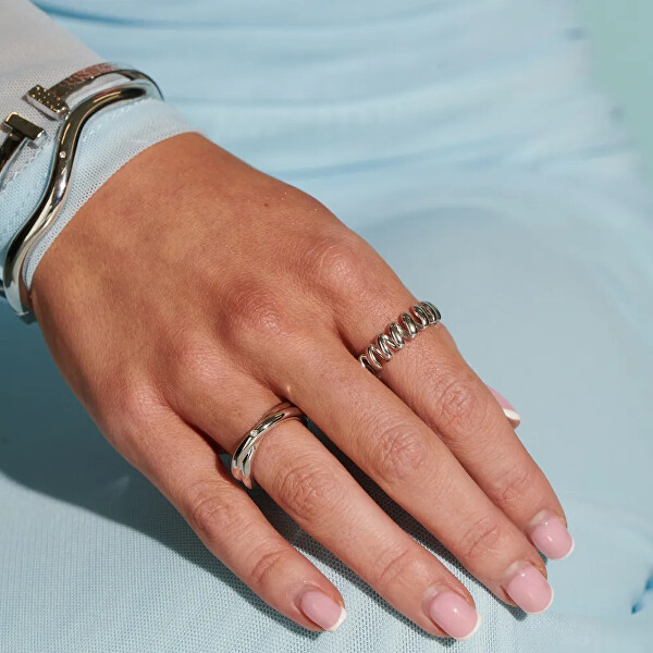 Spirálovitý stříbrný prsten s diamantem Twist DR320