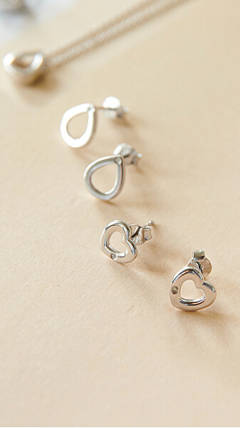 Silberne Herzohrringe mit echten Diamanten Amulets DE616