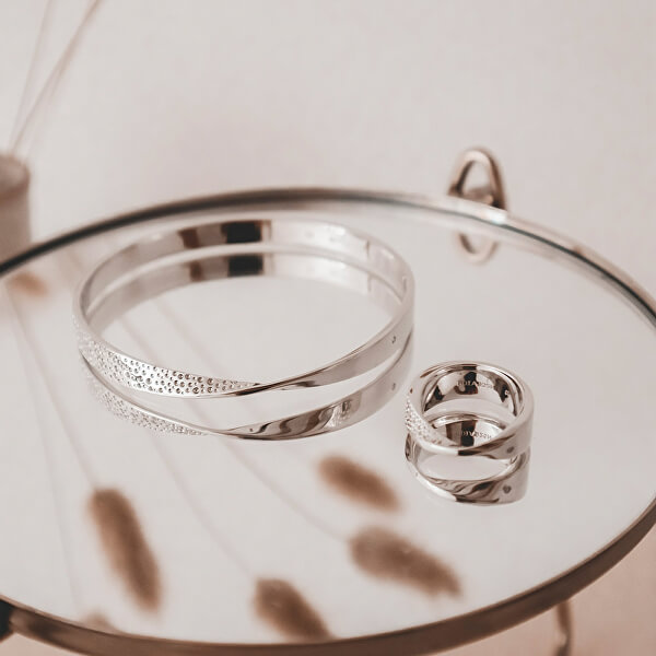 Stříbrný prsten s diamantem Quest DR219