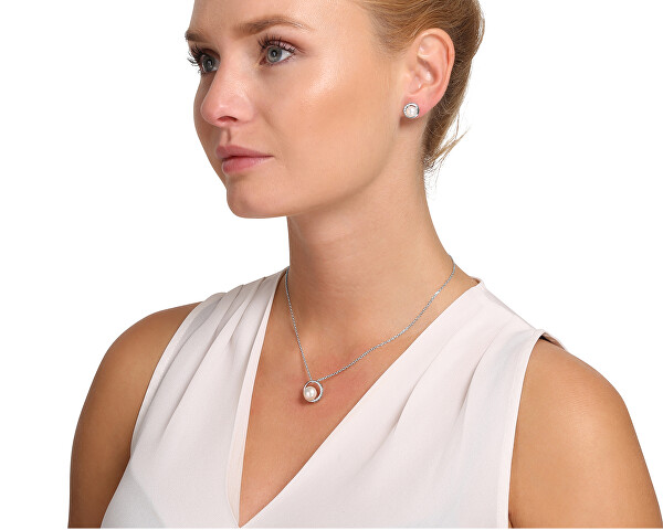 Delicati orecchini in argento con zirconi e perla vera JL0832