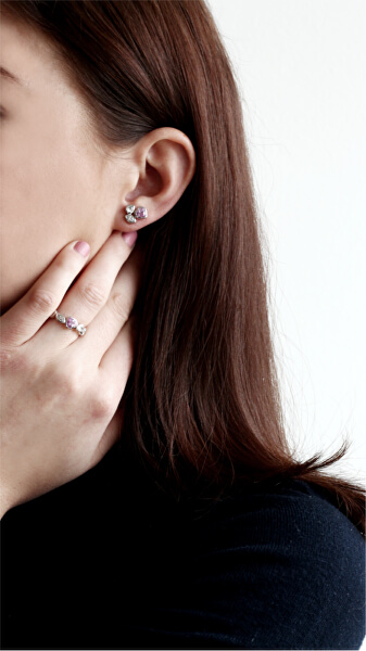 Romantický stříbrný prsten se zirkony SVLR0148SH8R2