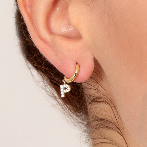 Single félkör alakú fülbevaló  "P" LPS02ARQ72 - 1 db