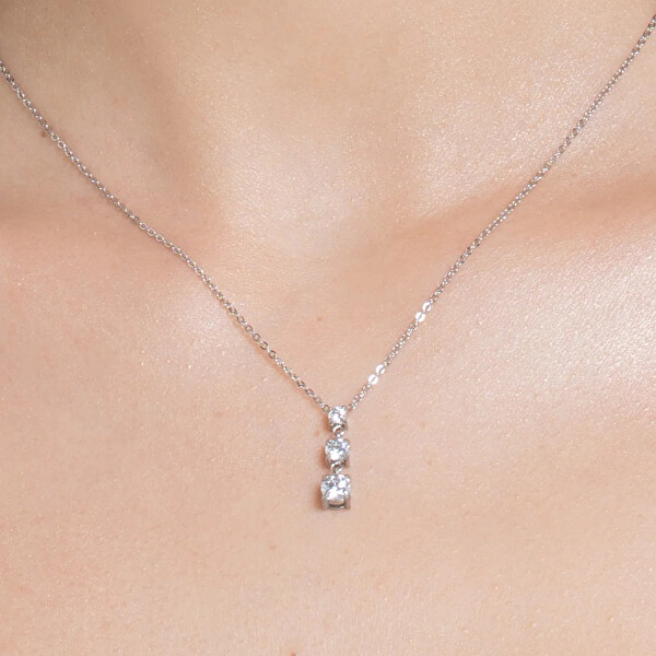 Elegantní ocelový náhrdelník s čirými zirkony CK2161
