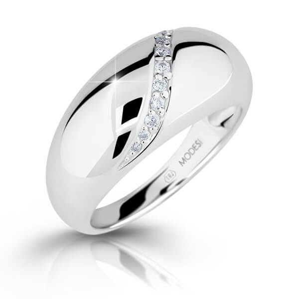 SLEVA - Nepřehlédnutelný stříbrný prsten se zirkony M16017