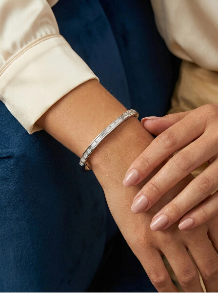 Oslnivý pevný náramek s krystaly MCB250230S