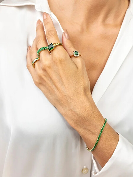 Třpytivý pozlacený prsten se zelenými zirkony Arabella Green Ring MCR23048G