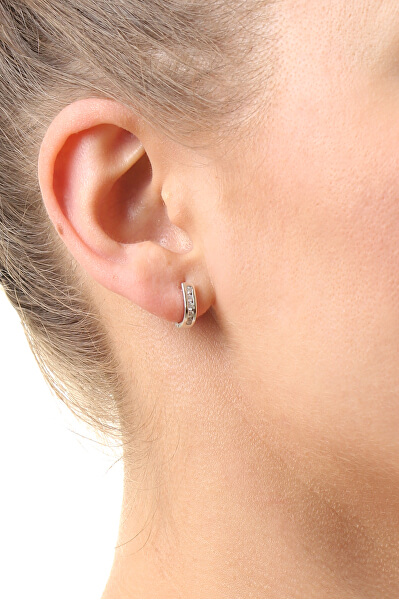 Elegáns ezüst fülbevaló csillogó cirkónium kövekkel E0000409