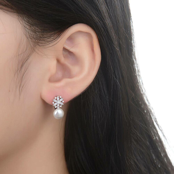 Elegáns ezüst fülbevaló gyöngyökkel és cirkónium kövekkel E0002566