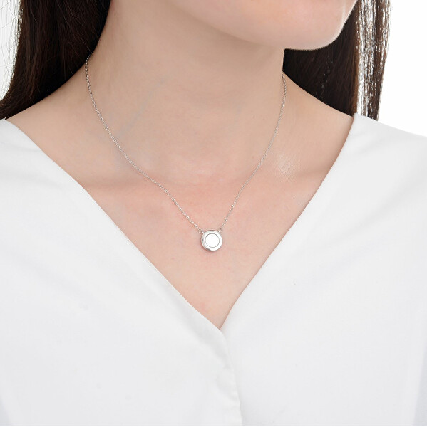 Elegantný strieborný náhrdelník s perleťou N0000522