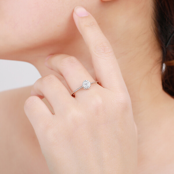 Luxus ezüst gyűrű átlátszó cirkónium kővel R00020