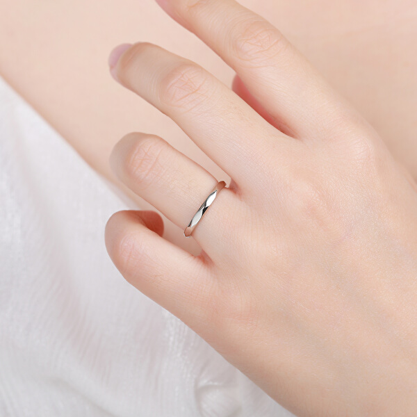 Minimalistický strieborný prsteň R00019