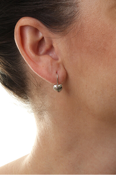 Gyengéd ezüst szív fülbevalók cirkónium kővel  E0000334