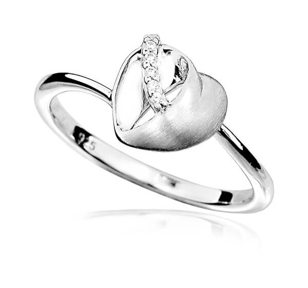Okouzlující stříbrný prsten se zirkony Srdce R000095