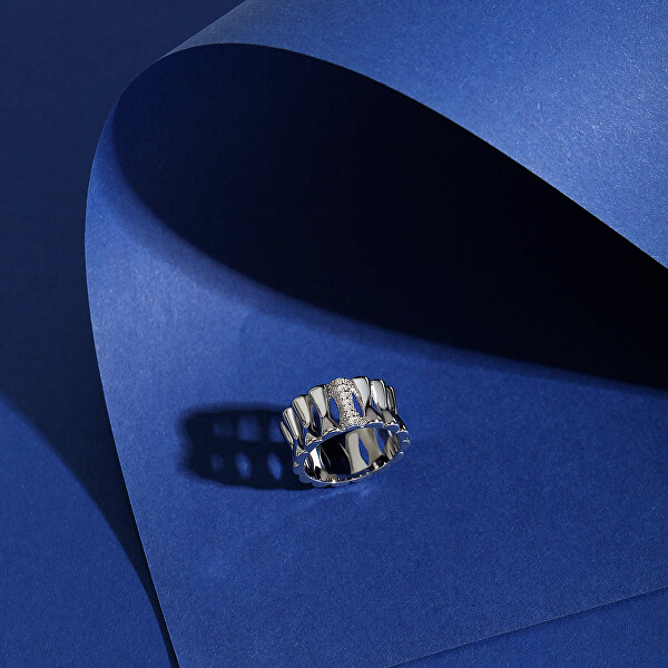 Moderný prsteň z recyklovaného striebra Essenza SAWA20
