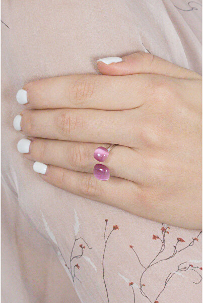 Ein zarter Ring, verziert mit einem Katzenauge Gemma SAKK34