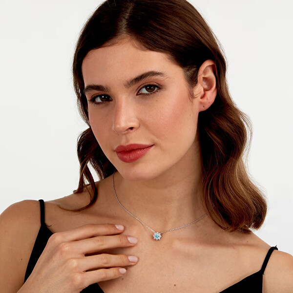 Pôvabný strieborný náhrdelník s kytičkou Tesori SAIW186