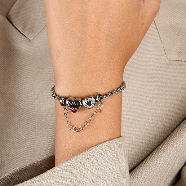 Romantický ocelový náramek se srdíčky Drops SCZ1420