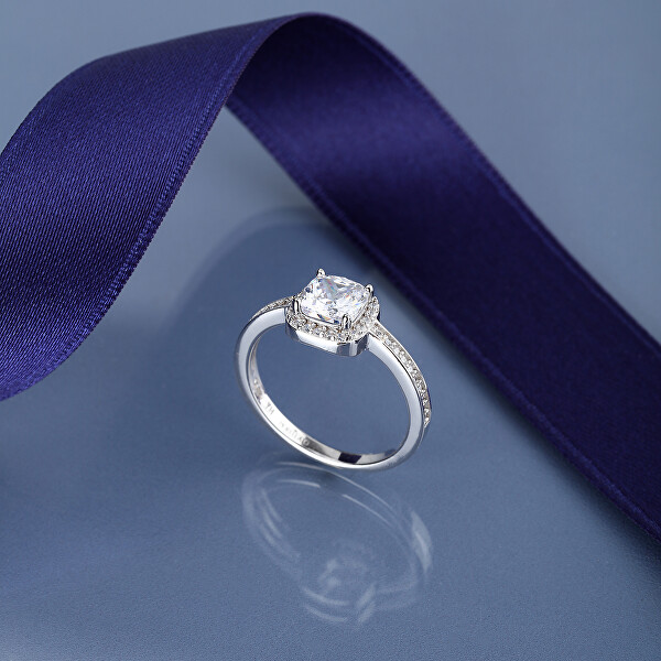 Třpytivý stříbrný prsten se zirkony Tesori SAIW1150