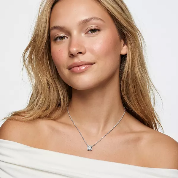 Luxusný náhrdelník s trblietavým príveskom Timeless 396241SK-45