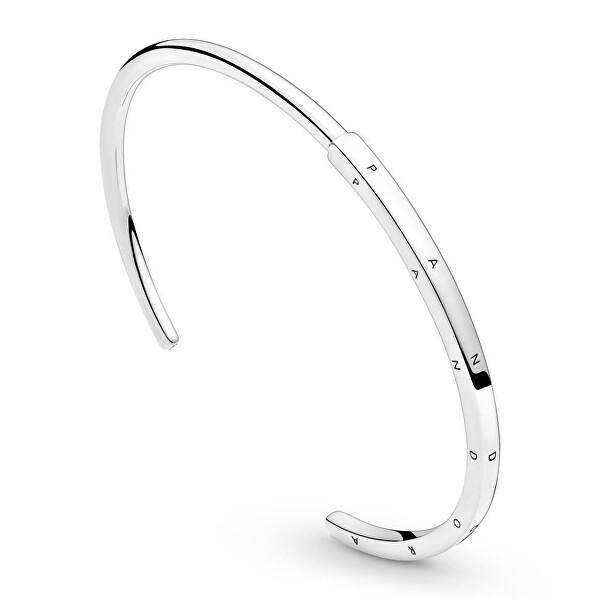 Masszív nyitott ezüst karkötő Pandora Logo 599493C00