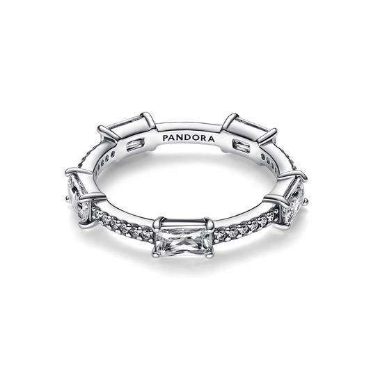 Splendido anello in argento con zirconi 192397C01