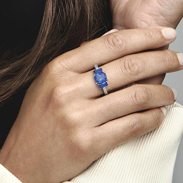 Třpytivý stříbrný prsten s modrými krystaly Timeless 192389C01