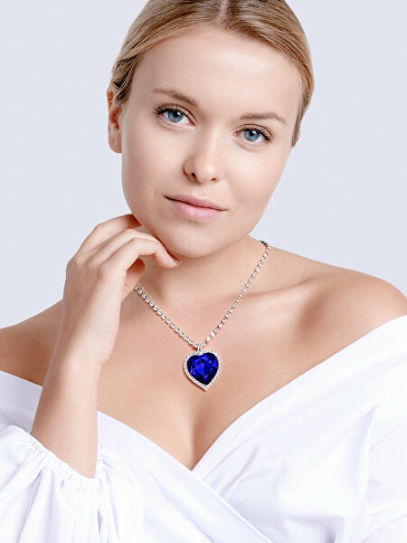 Moderne Halskette Blaues Herz mit böhmischem Kristall 2025 68