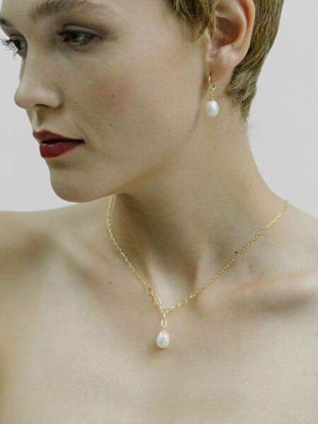 Něžné pozlacené kruhové náušnice s říční perlou Pearl Heart 5357Y01
