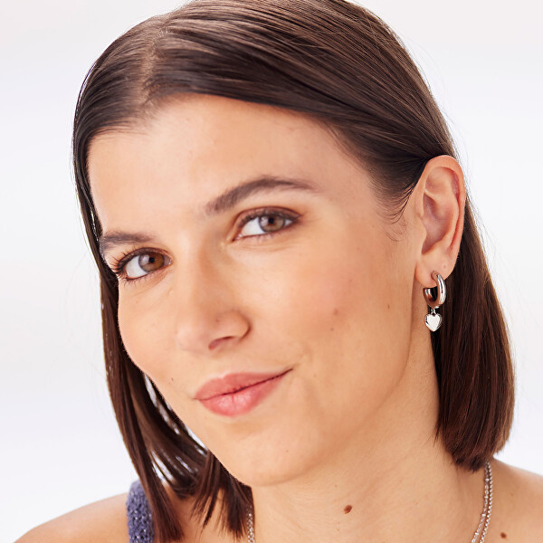 Kruhové náušnice z oceli s přívěsky ve tvaru srdce Aurora SAR66