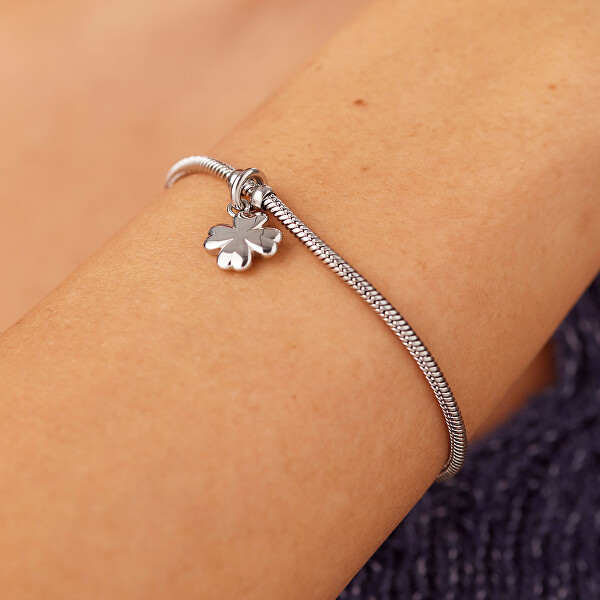 Překrásný ocelový náramek se čtyřlístkem Click SCK289