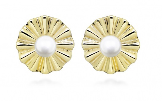 Affascinanti orecchini placcati in oro con vera perla SC520