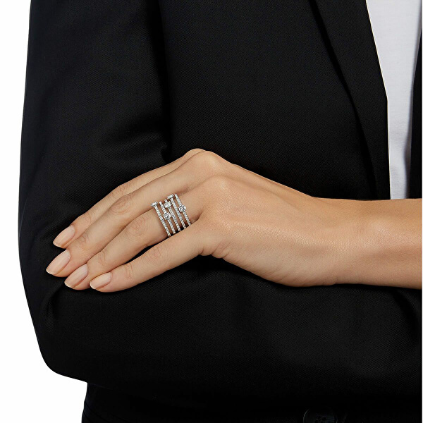 Masívny prsteň s kryštálmi Swarovski 5184243