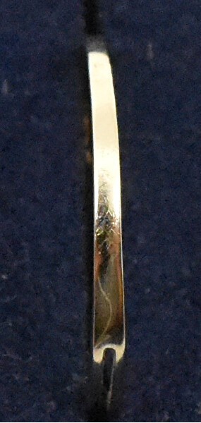 SLEVA - Třpytivý zásnubní prsten ze žlutého zlata s briliantem DZ8027-00-X-1