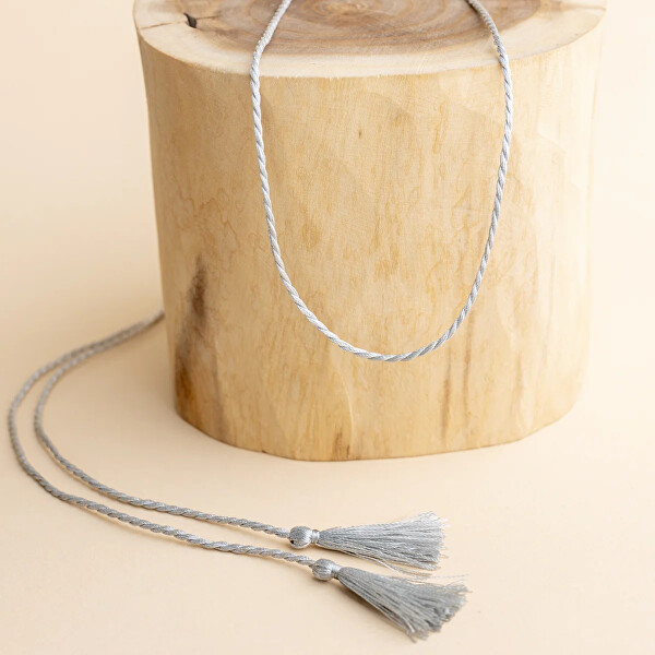 Dlouhá šedá hedvábná šňůrka