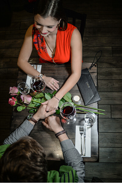 Hnědý kožený náramek 2700685