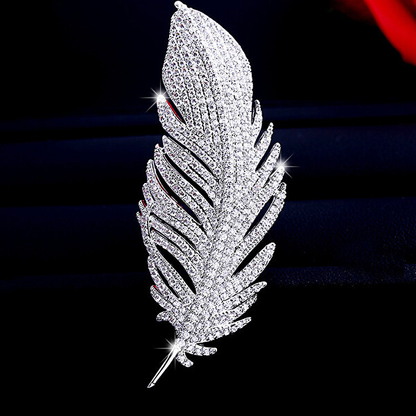 Elegantní třpytivá brož Peříčko Silver