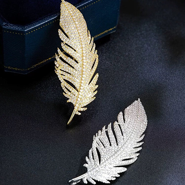 Elegantní třpytivá brož Peříčko Silver