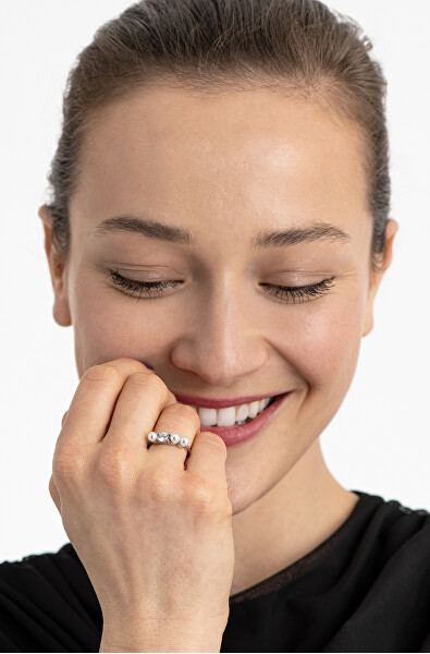 Elegantní ocelový prsten se zirkonem a perlami VEDR0341S