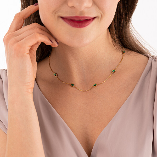 Charmante vergoldete Halskette mit grünen Kristallen