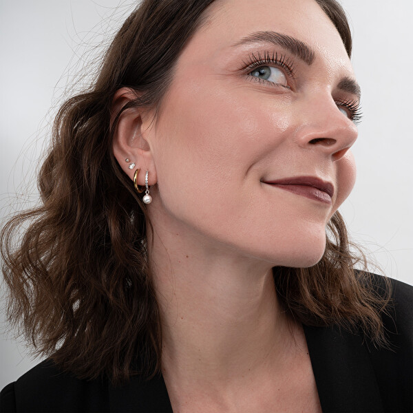 Půvabné kruhové náušnice s krystaly a perlou VREPE003SI