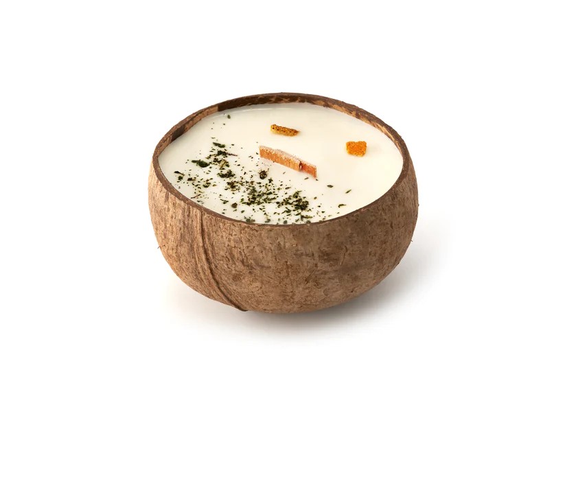 Zobrazit detail výrobku Tropikalia Svíčka v kokosu - vůně Citrón & máta