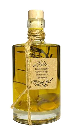 Zobrazit detail výrobku Nikoleta-Maria Extra Vergine olivový olej s česnekem a bylinkami 500 ml + 2 měsíce na vrácení zboží