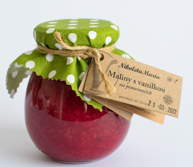 Zobrazit detail výrobku Nikoleta Maria Malina s vanilkou na pomerančích 250 g + 2 měsíce na vrácení zboží