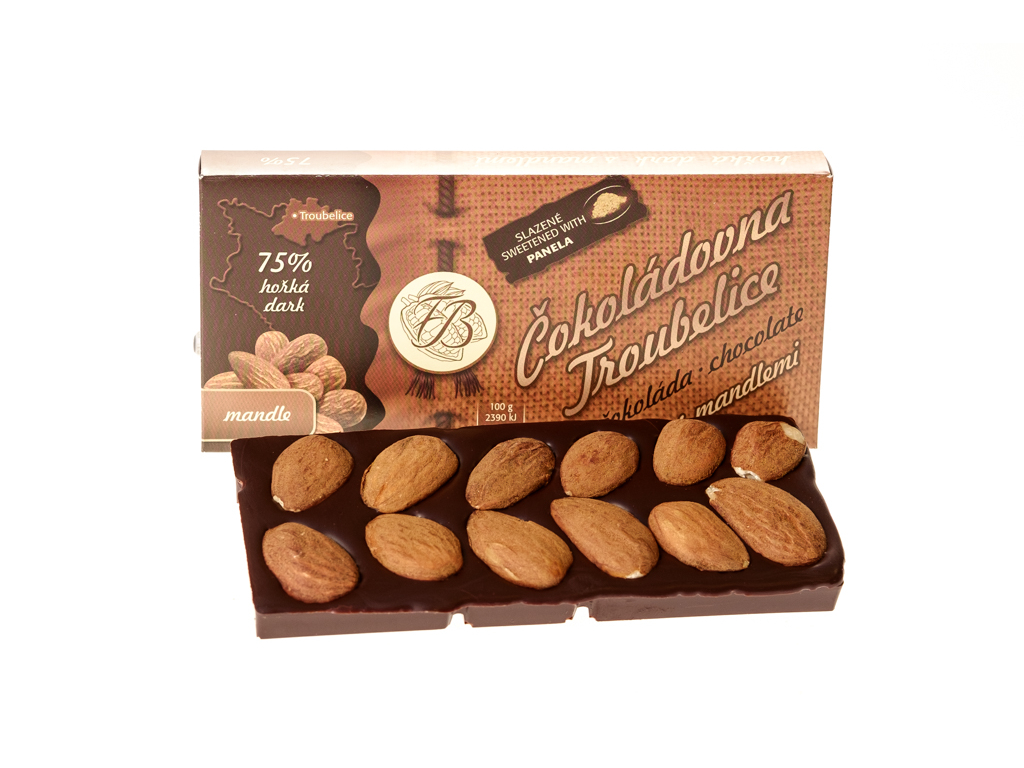 Zobrazit detail výrobku Čokoládovna Troubelice Hořká čokoláda s mandlemi 75% 55 g + 2 měsíce na vrácení zboží